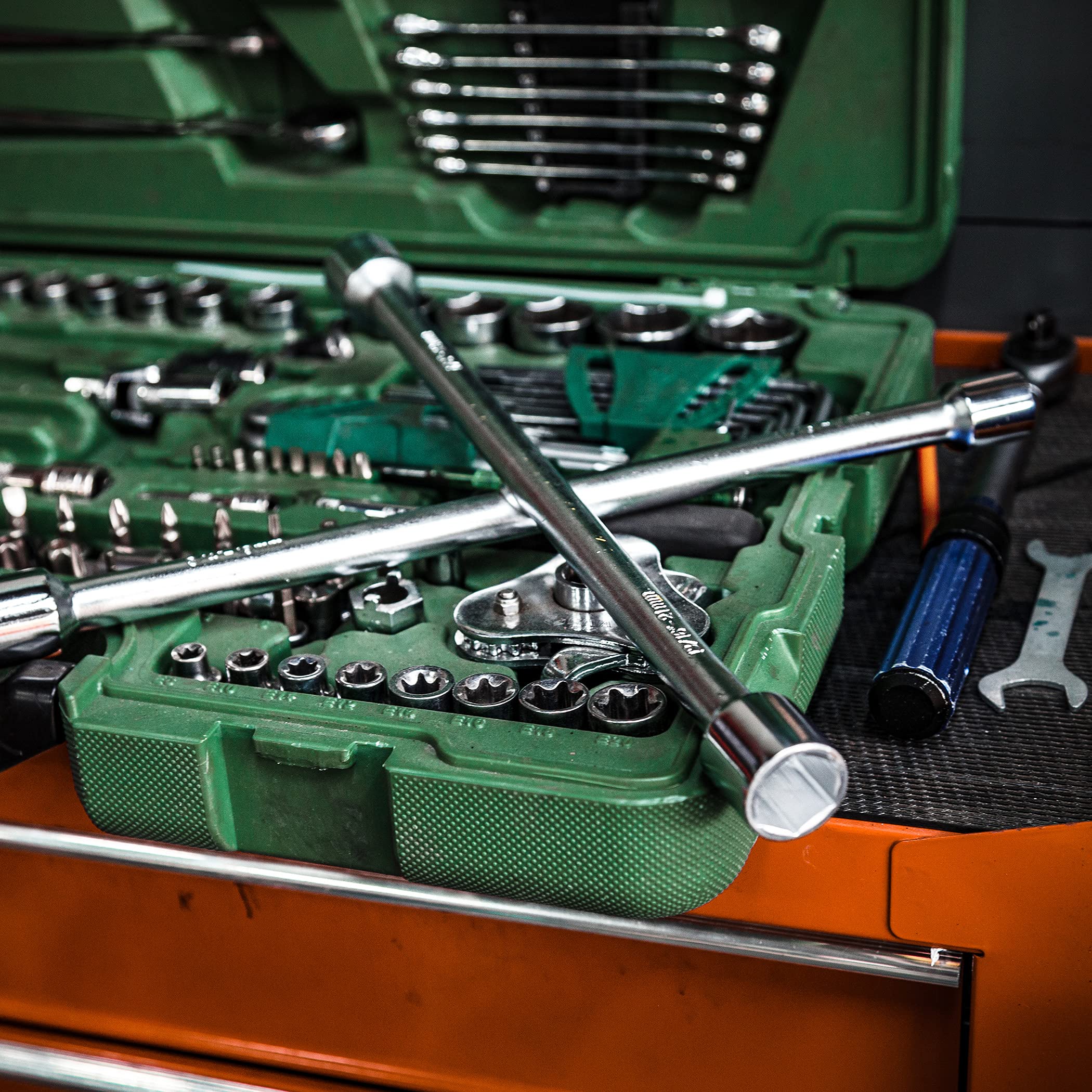 CARTMAN Universal Heavy Duty Lug Wrench, Cross Wrench